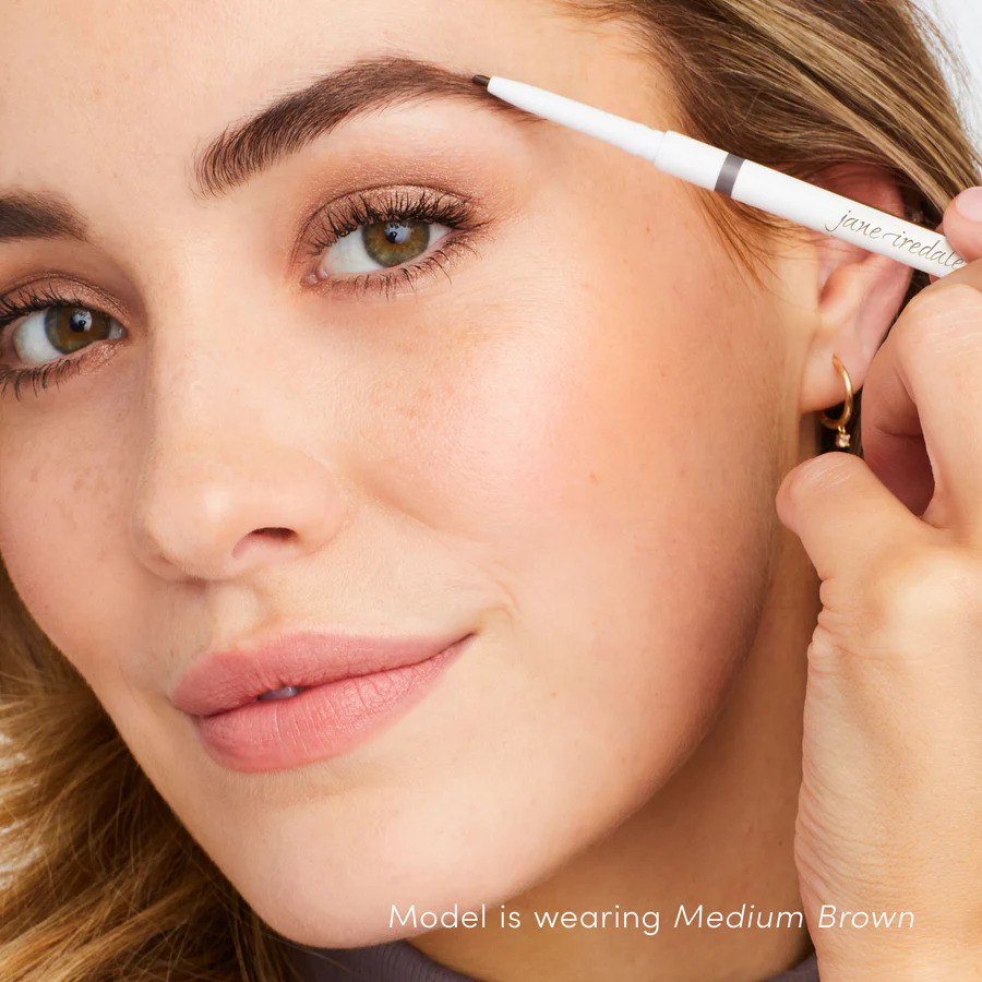 jane-iredale-photo-d_entrée-sourcils